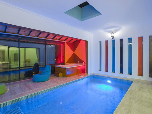  gece  -  Kasım
  | Kalkan İslamlar'da Jakuzili ve Isıtmalı Havuzlu Romantik Villa Tatili